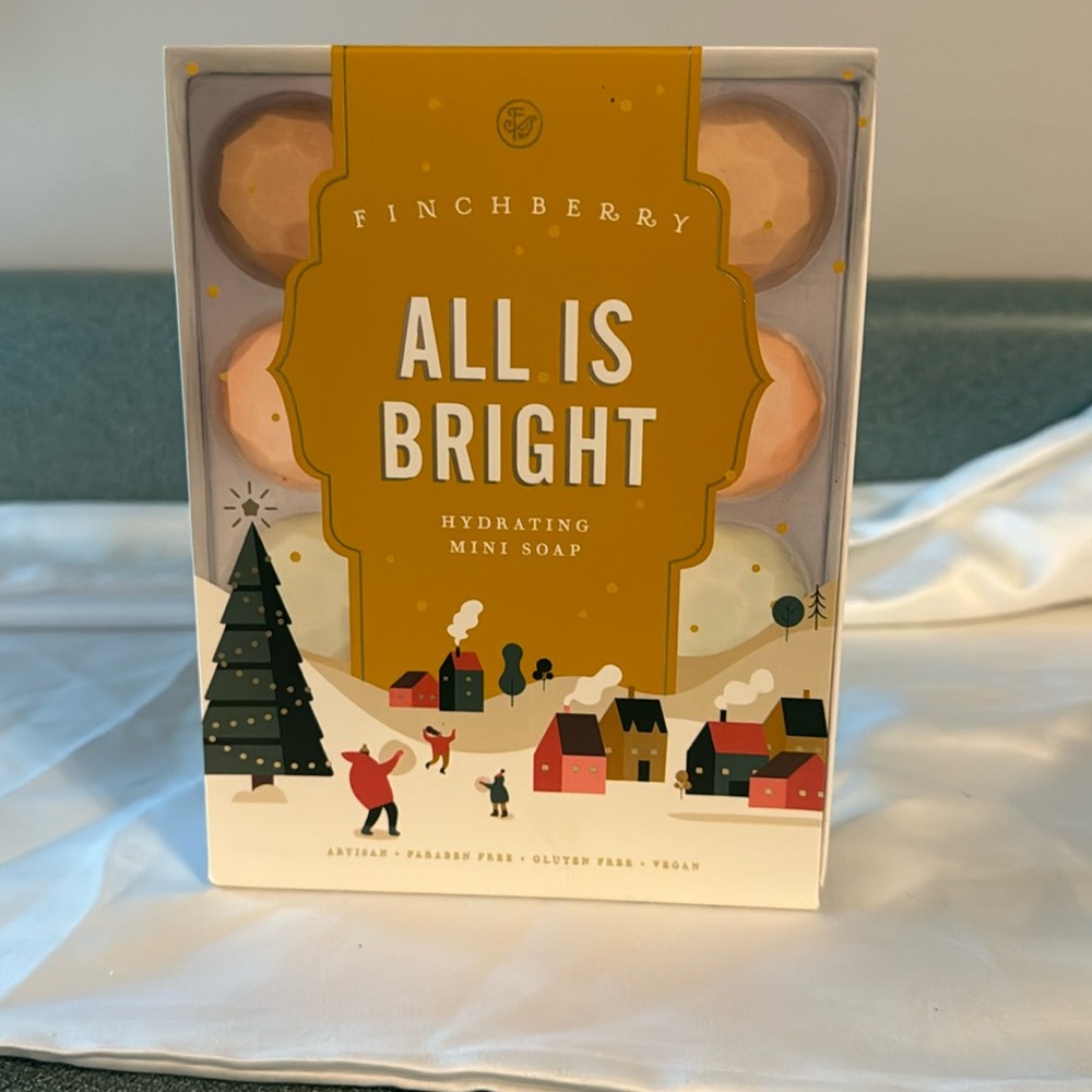 Finchberry hydrating mini soap —- All is bright